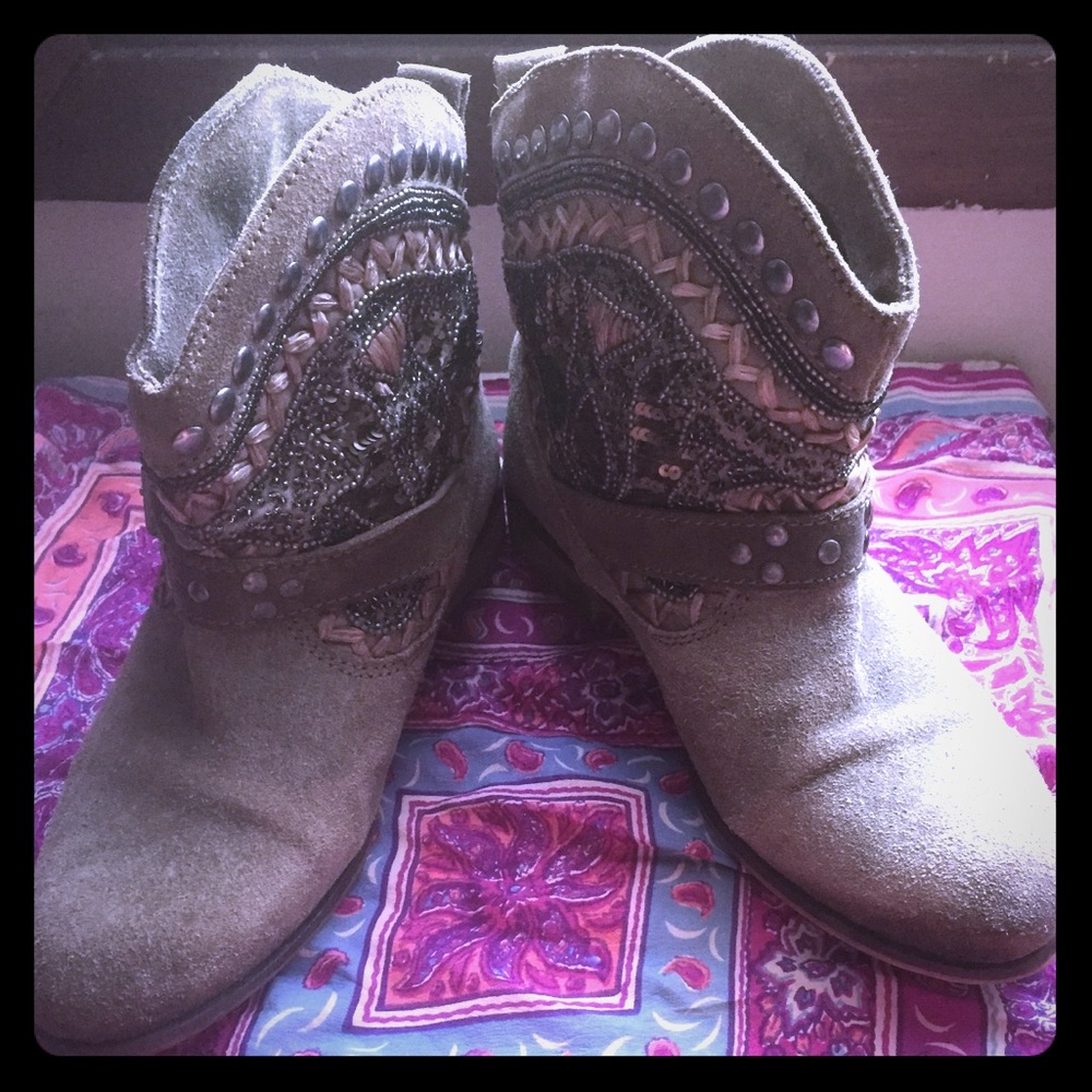 Beaded cowboy ankle boots with buckle